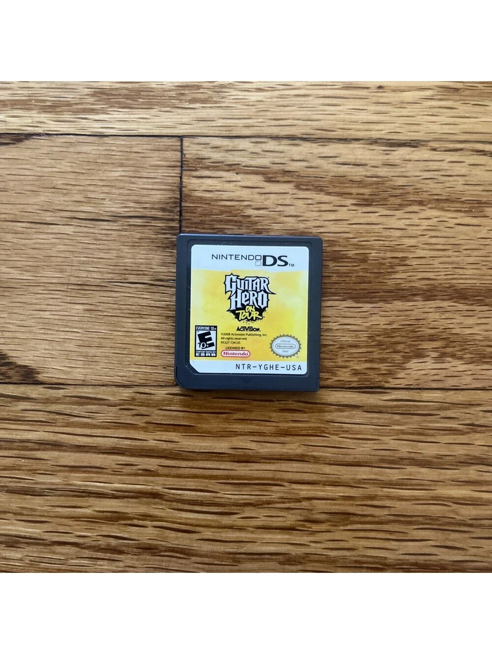 Guitar Hero: On Tour (Nintendo DS, 2008) W/ Game & Manual - TESTED